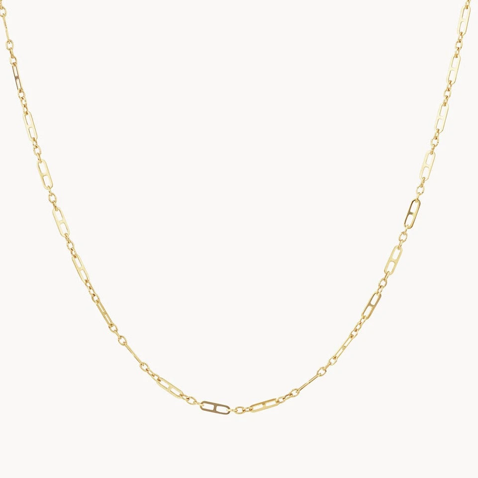 Anchor Paperclip Chain Necklace In 10k Gold 3 Anchor Paperclip Chain Necklace In 10k Gold - Image 3