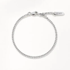 Classic Curb Chain Bracelet In Silver