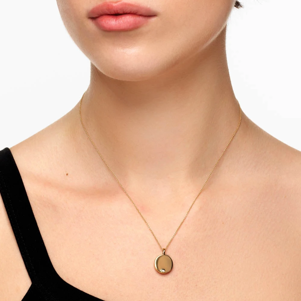 Engravable Circle Flip Locket Necklace In Gold 2 Engravable Circle Flip Locket Necklace In Gold - Image 2