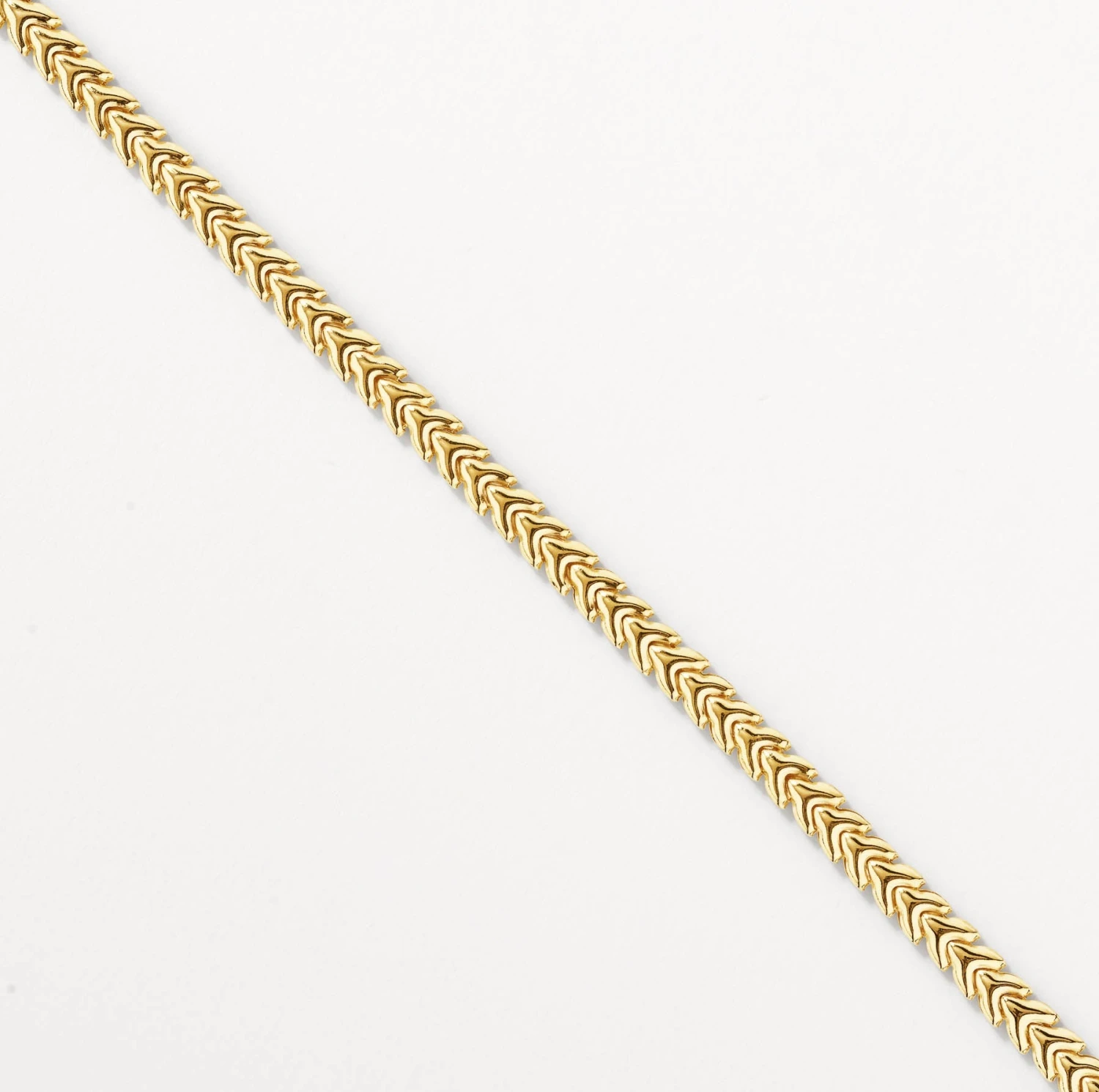 Fishtail Bracelet In Gold 5 Fishtail Bracelet In Gold - Image 5