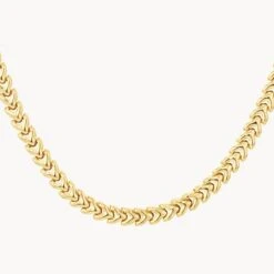 Fishtail Chain Necklace In Gold