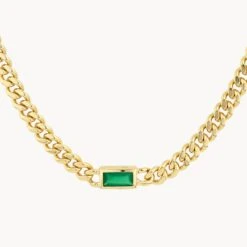Green Agate Curb Chain Necklace In Gold