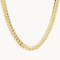 Heavy Flat Curb Chain In Gold