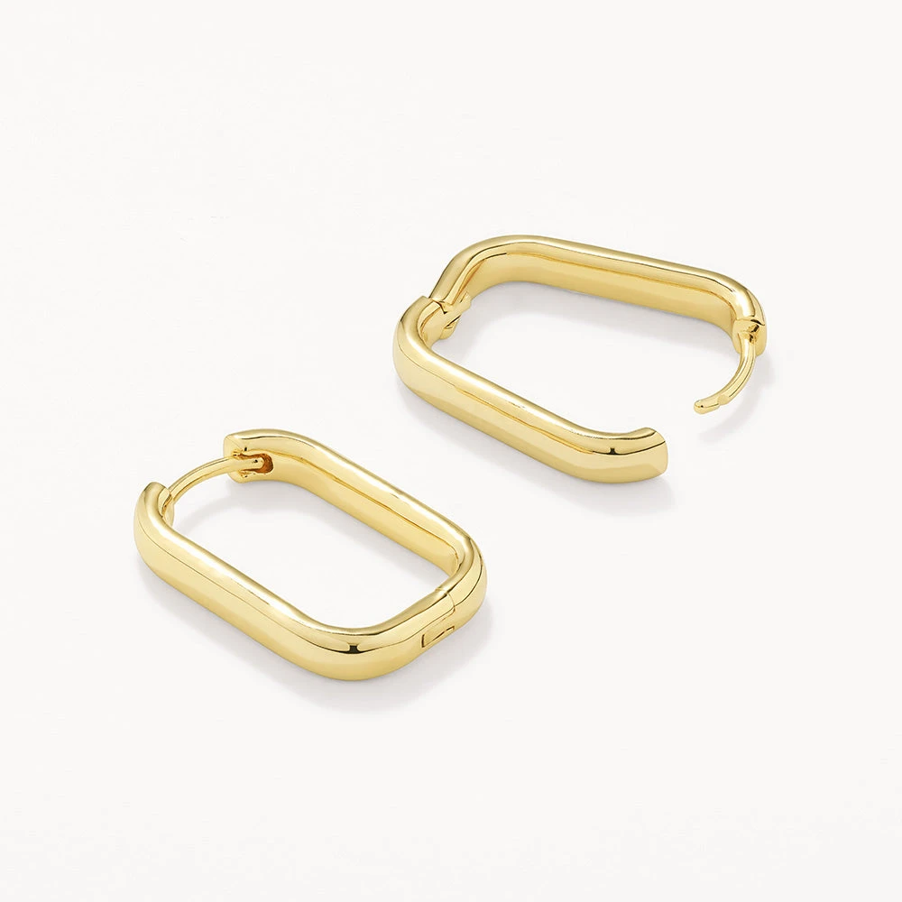 Midi Paperclip Earrings In Gold 11 Midi Paperclip Earrings In Gold - Image 11