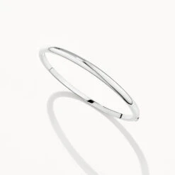 Polished Plain Bangle In Silver